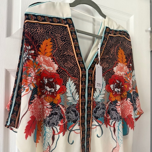 Rose & Olive Tops - Rose & Olive Boho Print Top
